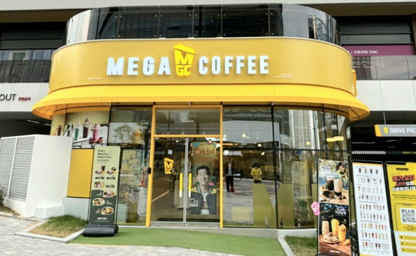 ★용산★메가커피 창업!/초메인 상권매장!/매출대비 저렴한 매장 !/배달 적음!