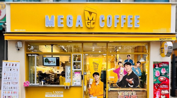 【세종 메가커피 오픈1년안된 최신버전 노란간판】수익구조 매우 좋은 매장입니다